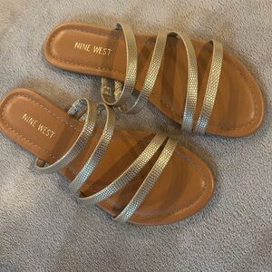 Brand NEW Nine West size 7 Gold strappy sandal